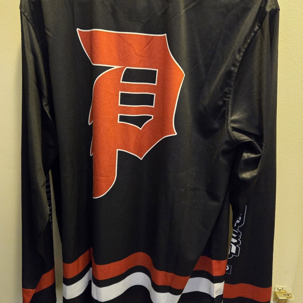 Primitive shirt - Picture 6 of 6